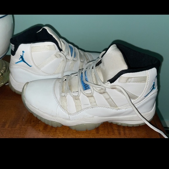 Air Jordan 11 Retro - Legend Blue Men’s Size:8 - Picture 6 of 7